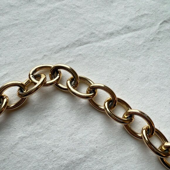 Black Faux Leather Shoulder Bag With Gold Chain & Detachable Strap By A New Day - Picture 8 of 11